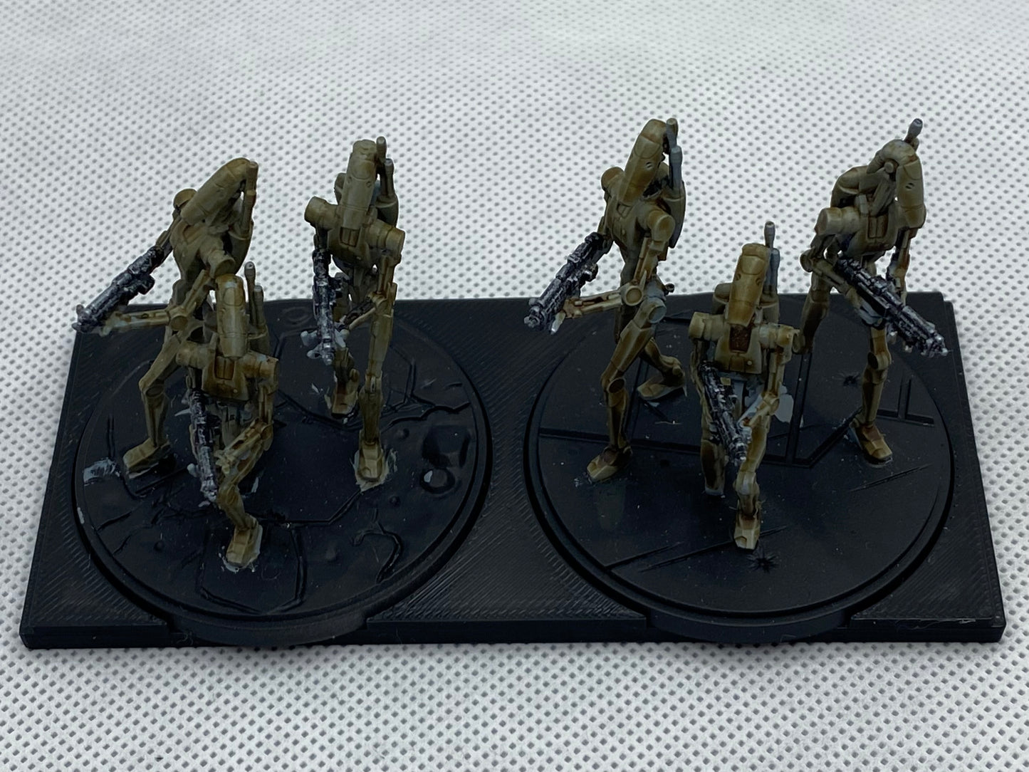 Miniature specific replacement display plates for “Minifig” display case