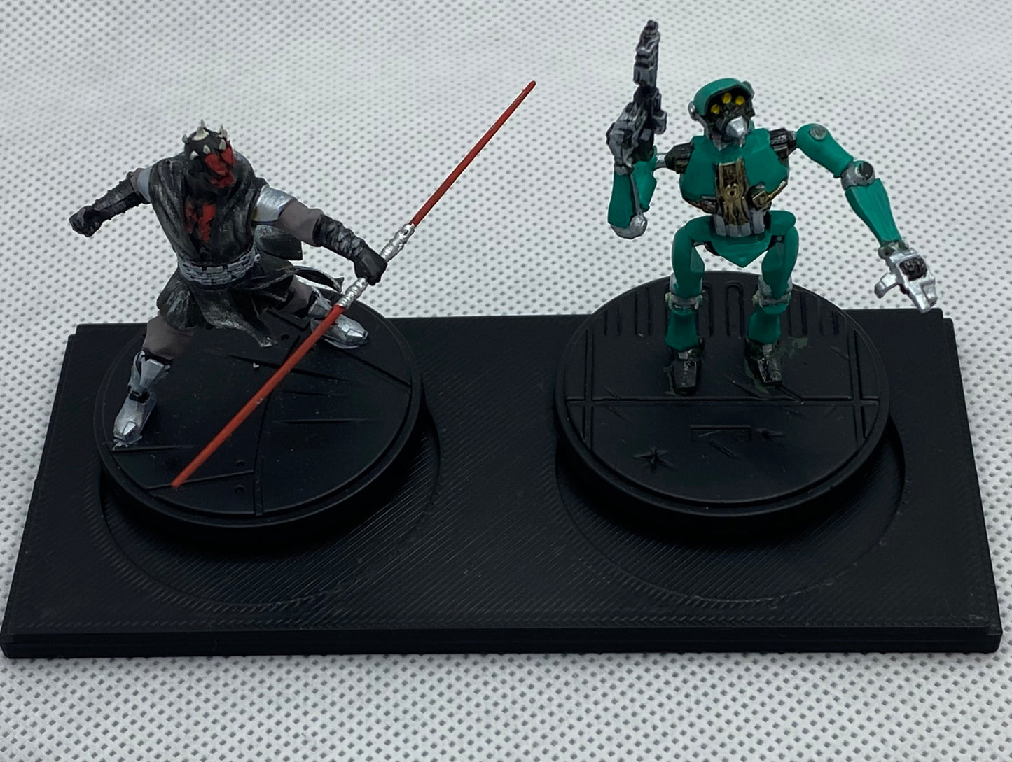 Miniature specific replacement display plates for “Minifig” display case